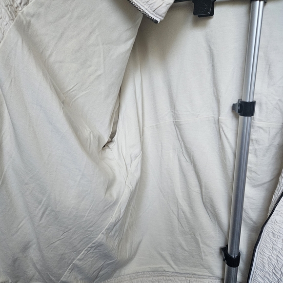 Lululemon White Opal Rippled Full Zip Jacket Size 8 - Picture 8 of 9